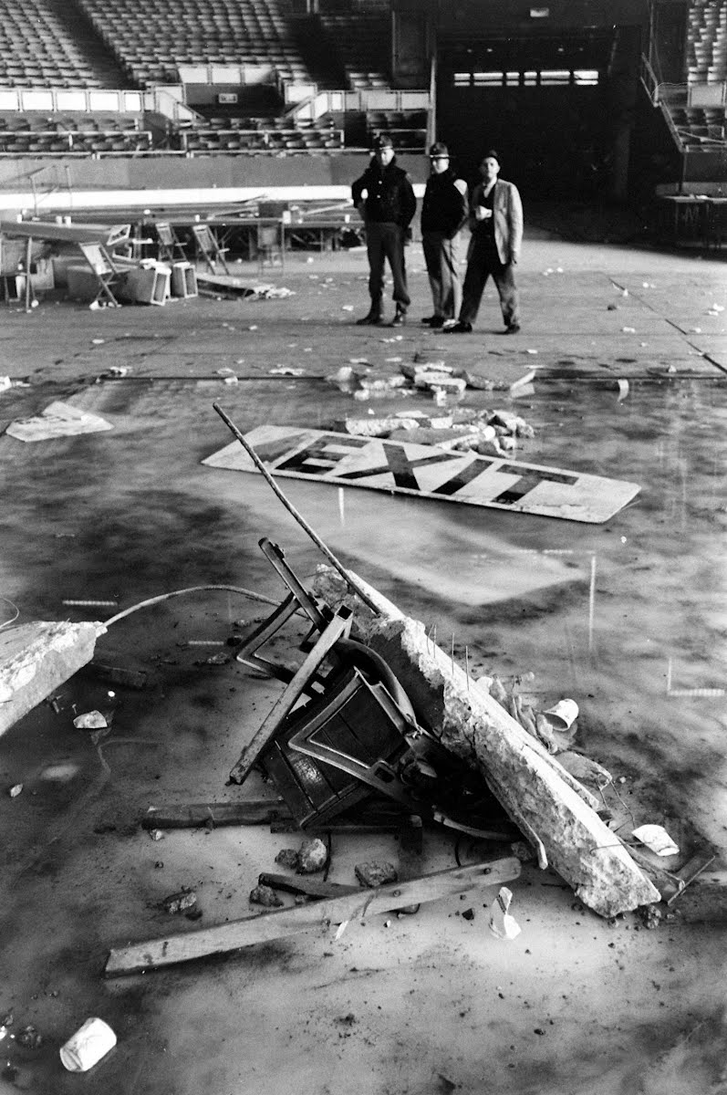 Indianapolis Coliseum Explosion - Francis Miller — Google Arts & Culture