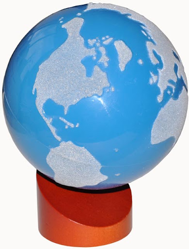 http://lh4.ggpht.com/_-dT1VrAp_eg/SxijMwmUm0I/AAAAAAAAAFI/V6YYXyVHHcE/s512/montessori%20australia%20globe%20of%20land%20and%20water%203.jpg