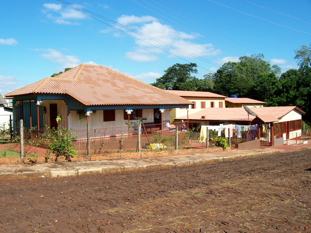 [08 casa da Oma e pensao[3].jpg]