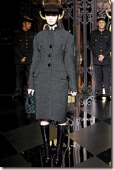 Louis Vuitton Ready-To-Wear Fall 2011 19