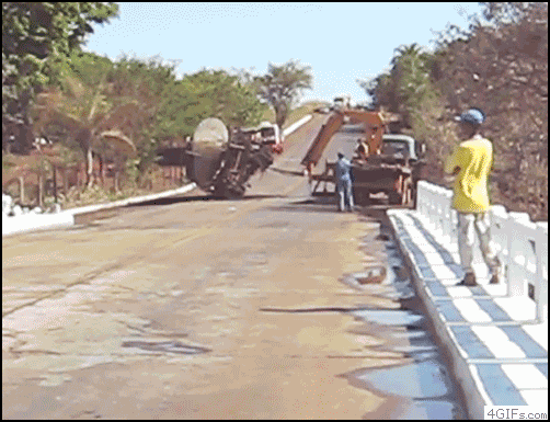 Tipped_tanker_truck.gif