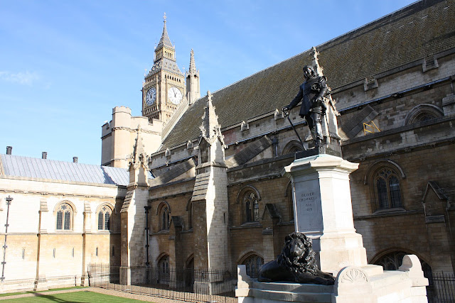 Cromwellova socha u House of Parliament.