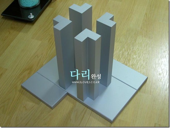 clip_image008