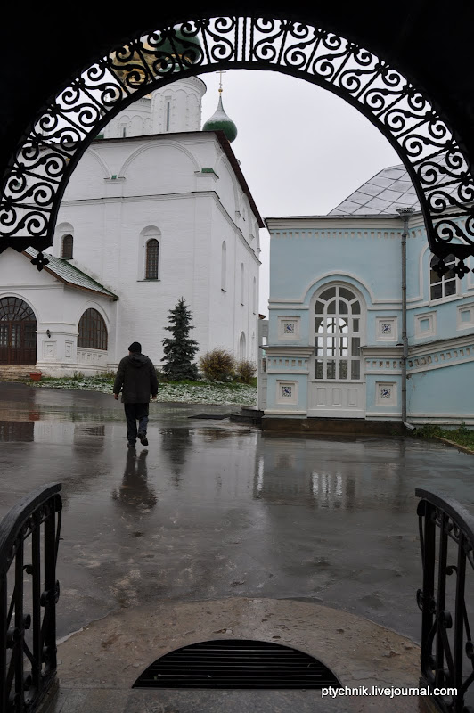 ПОСЕТИТЬ МОНАСТЫРЬ 