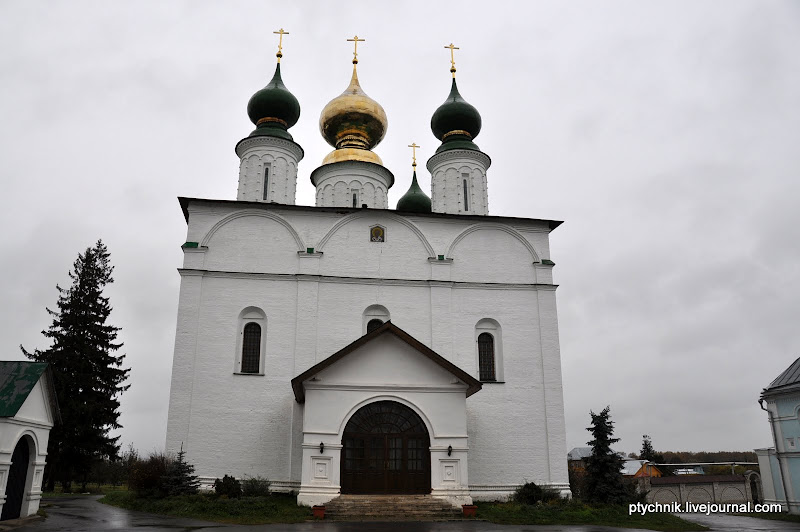 ПОСЕТИТЬ МОНАСТЫРЬ 
