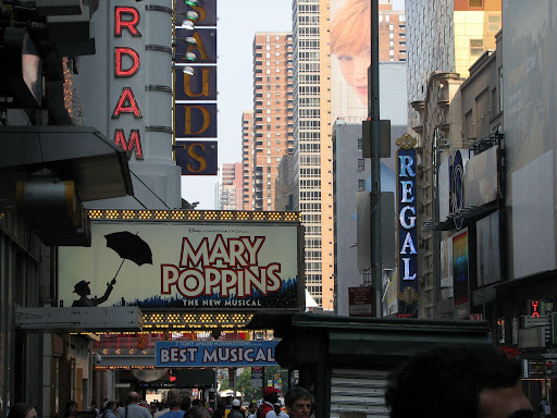 re: Theatres you like