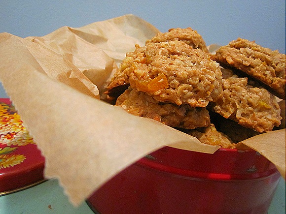 Oatmeal Cookies with Apricots, Coconut & Walnuts