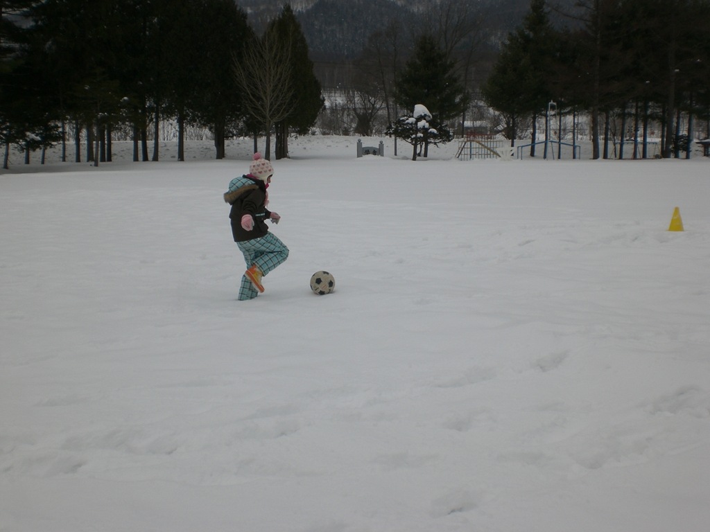 [Shimokin Snow Soccer 009[4].jpg]