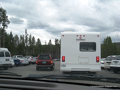 Busy parking lot at Norris Geyser Basin