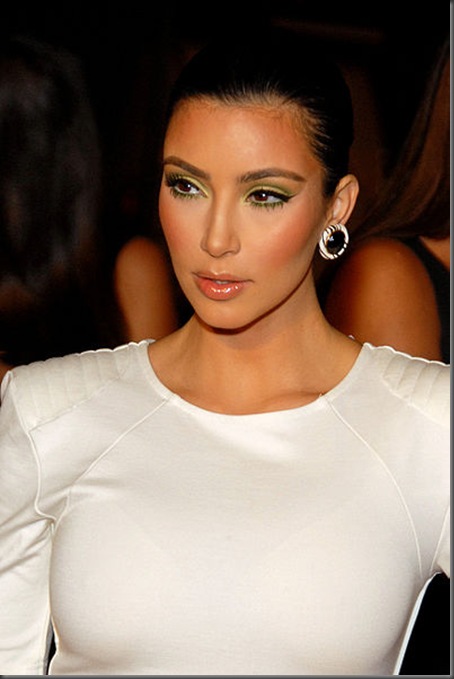 Kim Kardashian sexy pictures1