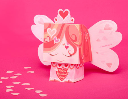 Sweet Valentine's Day Messenger Papercraft