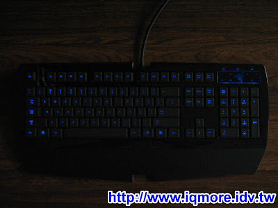 Razer Lycosa 黑腹狼蛛電競薄膜式鍵盤評測 - 老貓測3C