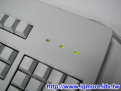 Cherry G80-3000 LSCXX 白無刻印青軸機械式鍵盤評測 - 老貓測3C