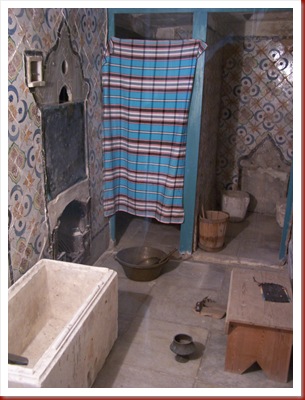 234 - Túnez, la medina. El hamman o baño típico del Dar Ben Abdallah.
