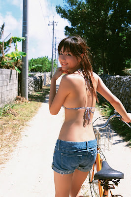 Asian Teen Bikini Model - Yumi Sugimoto
