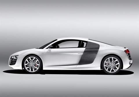 2010-Audi-R8-V10_2