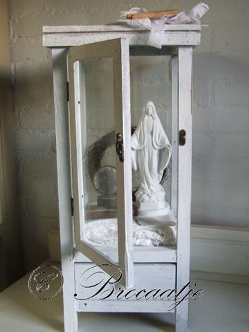 [vitrine kastje 010[3].jpg]