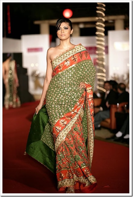 Indian Bridal Wear Collection, Latest Bridal Dresses Collection Indian bridal collection12 Sari