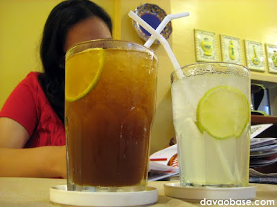 Thirst quenchers at Tiny Kitchen: Chilled lemon with green tea, and Limemonade squeeze