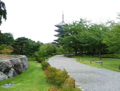 9 - Templo Toji - caminho para o pagode