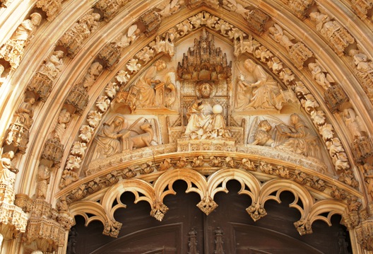 Batalha - Mosteiro de Santa Maria da Vitória - porta da igreja -  detalhe 1