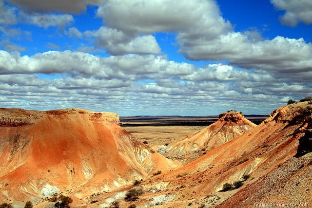 [PaintedDesertAustralianoutbacknearCo[2].jpg]