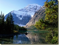 Mount_Edith_Cavell,_Jasper_National_Park,_Alberta,_Canada