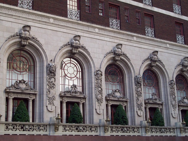 [065 Closeup of Art carved on front of building[3].jpg]