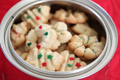 close-up photo of spritz cookies