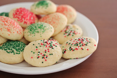 photo of a plate of sugar cookies