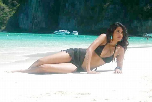 [sarah jane dias hot22[6].jpg]