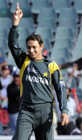 [SaeedAjmalaftertakingwicket6.jpg]