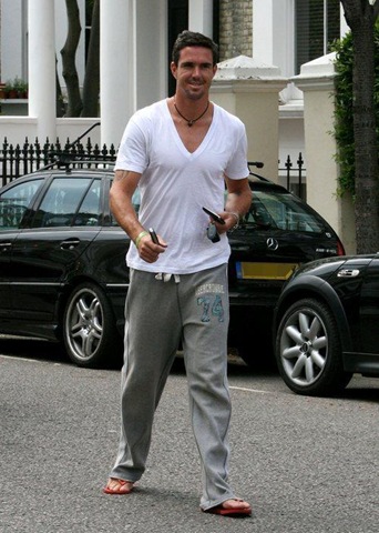 [02158kevinpietersen6.jpg]