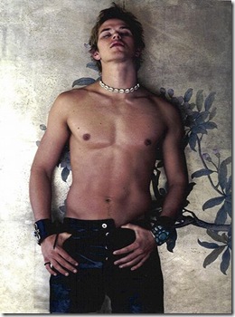 kellan_lutz_shirtless
