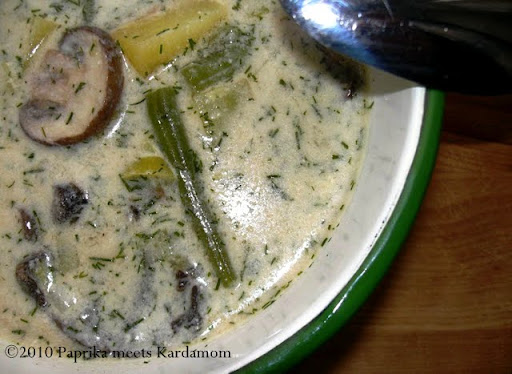 Zöldbabos kulajda – Saure Kartoffel-Pilz-Suppe mit Bohnen | Paprika ...