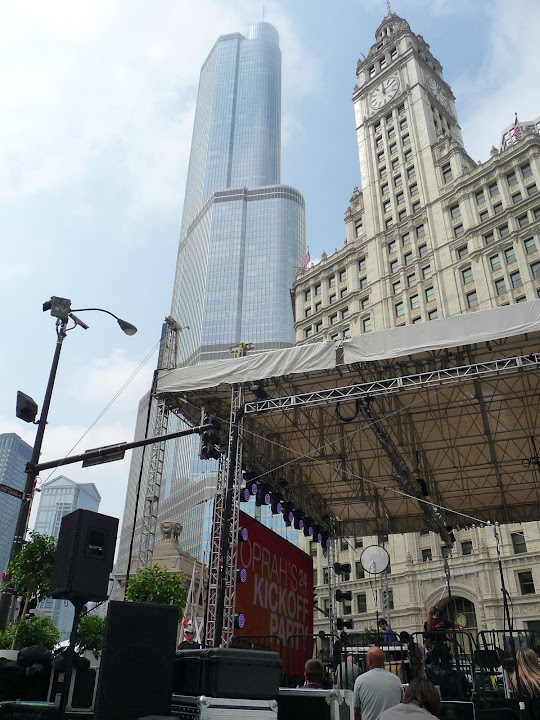 CHICAGO | Trump Tower | 1,389' Official / 1,198' Roof | 96 FLOORS ...