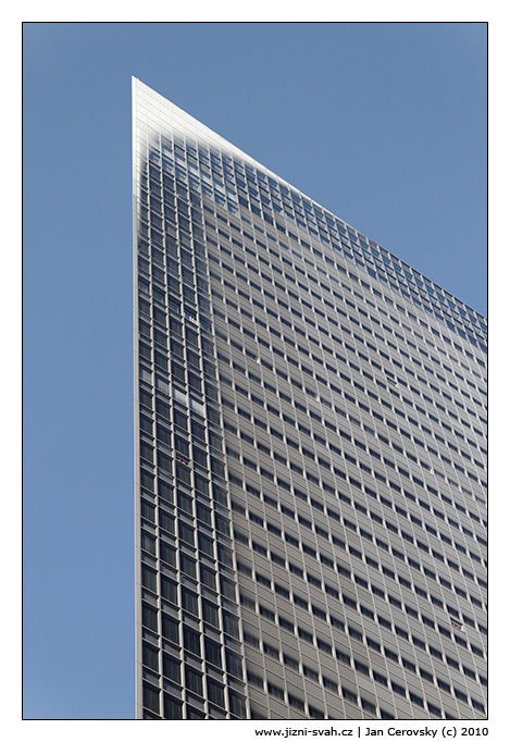 [skyscraper[10].jpg]