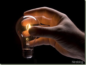 light-bulb-idea-hand nireblog