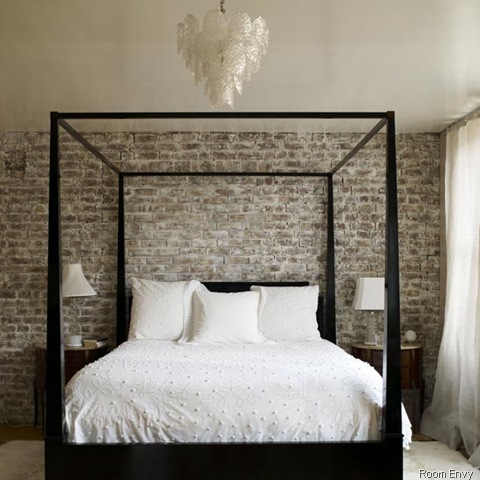 [four-poster-bed3 room envy[2].jpg]