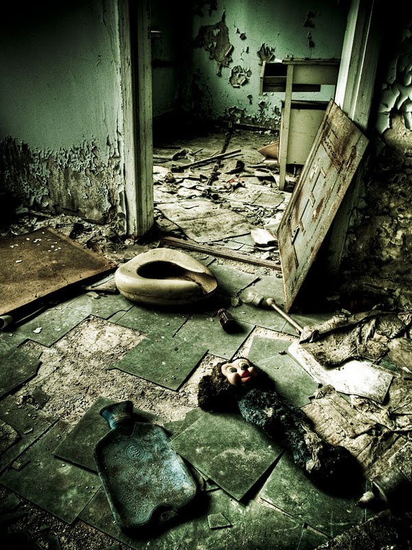 Chernobyl-Photos-hospital1.jpg