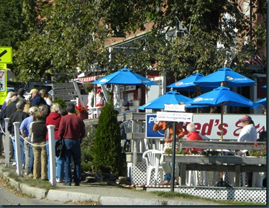 Line up at Red's Eats on Columbus Day weekend