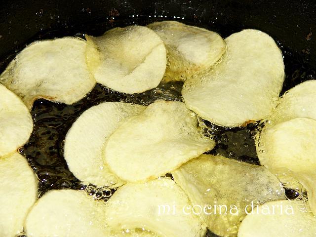 Patatas chips (Картофельные чипсы)