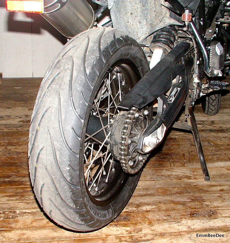 Bmw f800gs road tires