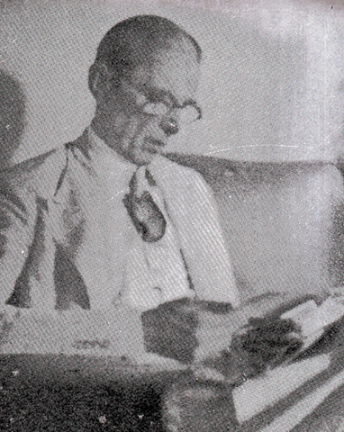 [Mr Jinnah in his study[11].png]