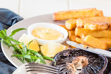Mushroom steak and polenta chips with bearnaise sauce