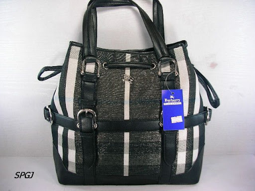 burberry cosmetic case