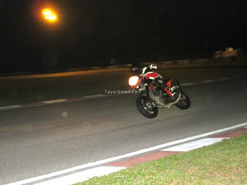 [IMG_4816 modified[4].jpg]