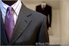 Suit LR - Fotolia_4257823_Subscription_L