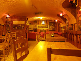 Kávés Katica, Budapest