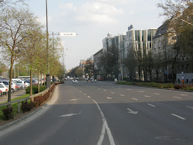 Budapest, Dózsa György út, Felvonulási tér, funny, gerilla art, Hősök tere, scuze, street-art, utcatábla, vicces